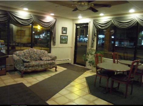 Colonie Inn And Suites Latham Bagian luar foto